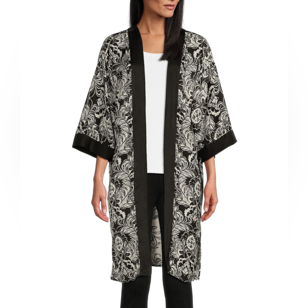 NWT - Slim Factor by Investments Elegant Black and White Plus Size Kimono